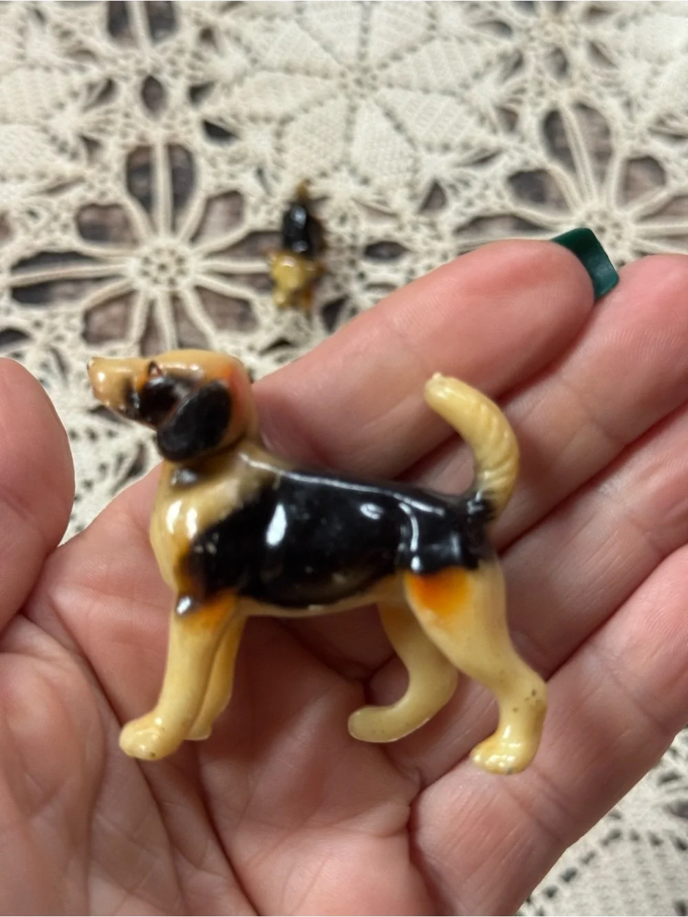 Vintage Miniature Dog Figurine Pair – Hound & Puppy – Glossy Ceramic/Porcelain